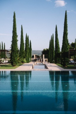 Vue des jardins du domaine de la Coquillade pour un mariage en Provence